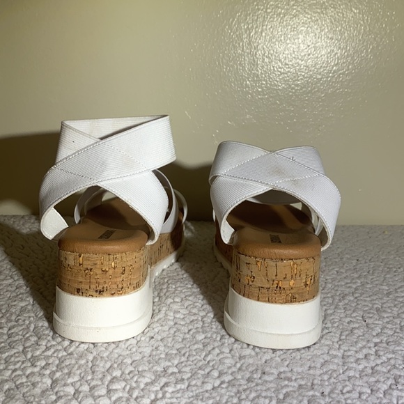 SOLD - Picture 3 of 3